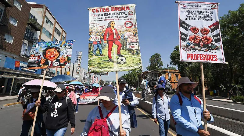 CNTE MARCHA DIA DEL MAESTRO MAGISTERIO